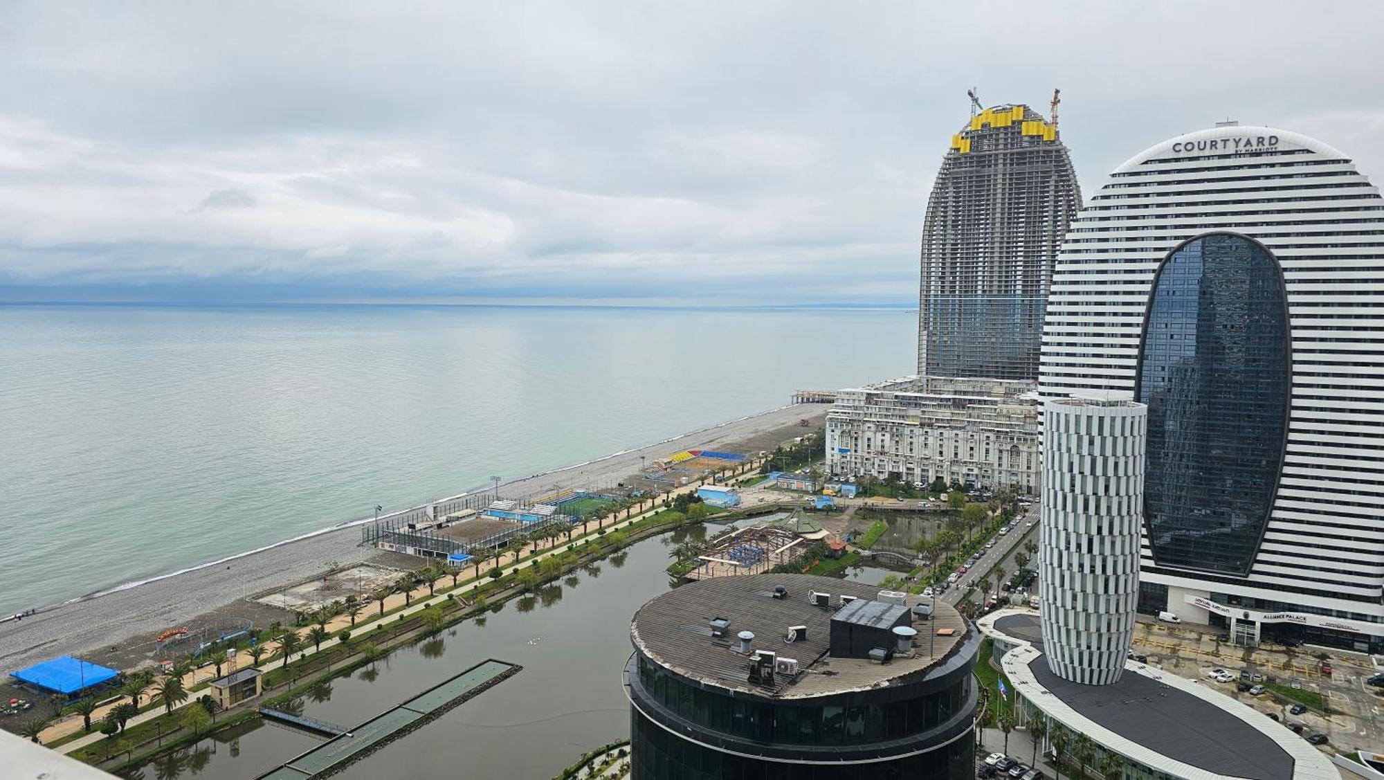 Orbi City Best Apartments บาทูมิ ภายนอก รูปภาพ