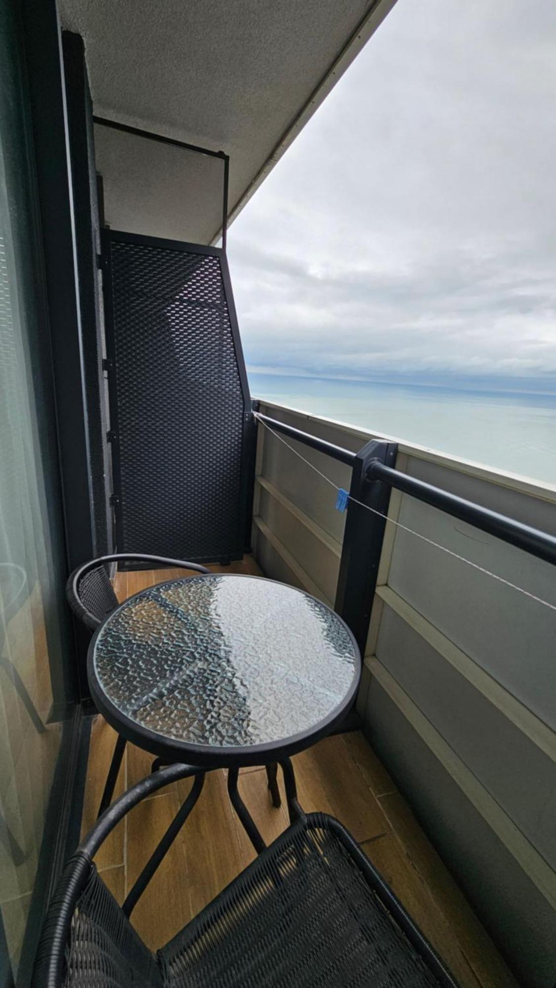 Orbi City Best Apartments บาทูมิ ภายนอก รูปภาพ