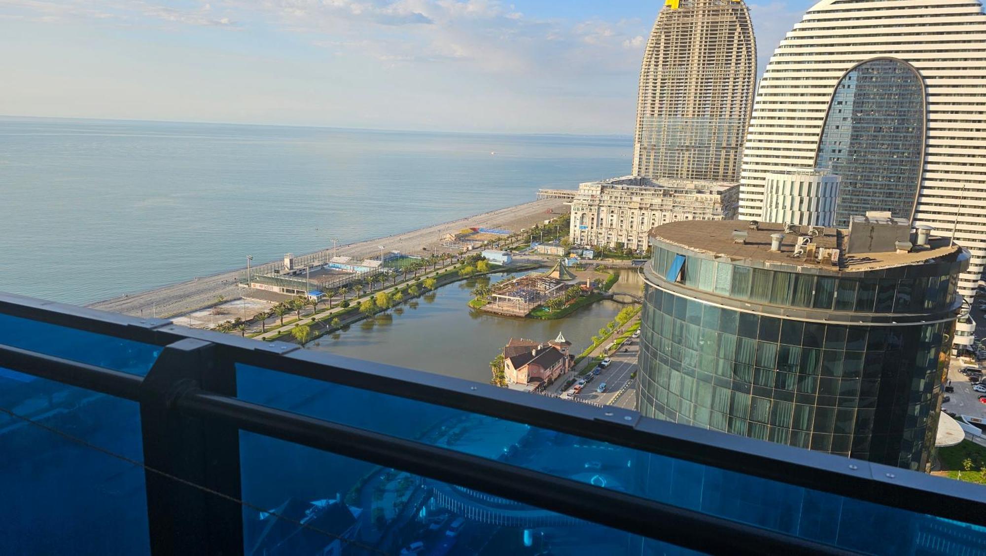 Orbi City Best Apartments บาทูมิ ภายนอก รูปภาพ
